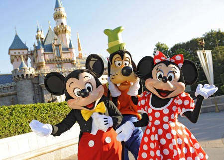 VIVE LA MAGIA DE DISNEYLAND